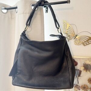 Vera Pelle genuine leather large hobo style slouchy classic handbag.
